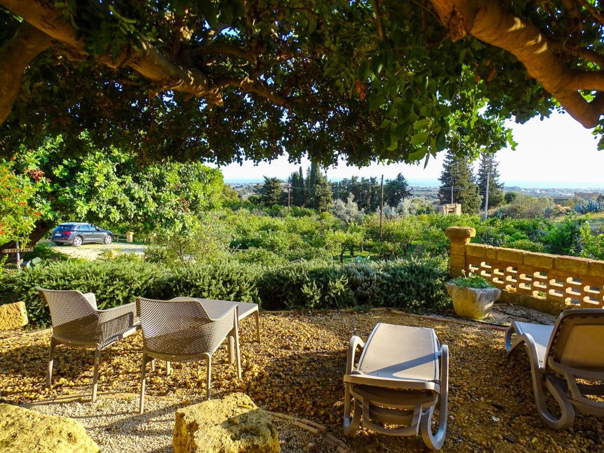 Villa La Lumia B&B Suites & Apartments Agrigento Dış mekan fotoğraf
